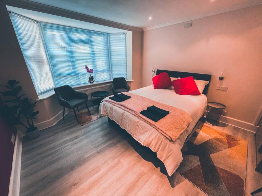 Modern 3 Ground Floor Parking And Garden Leilighet Bournemouth Eksteriør bilde