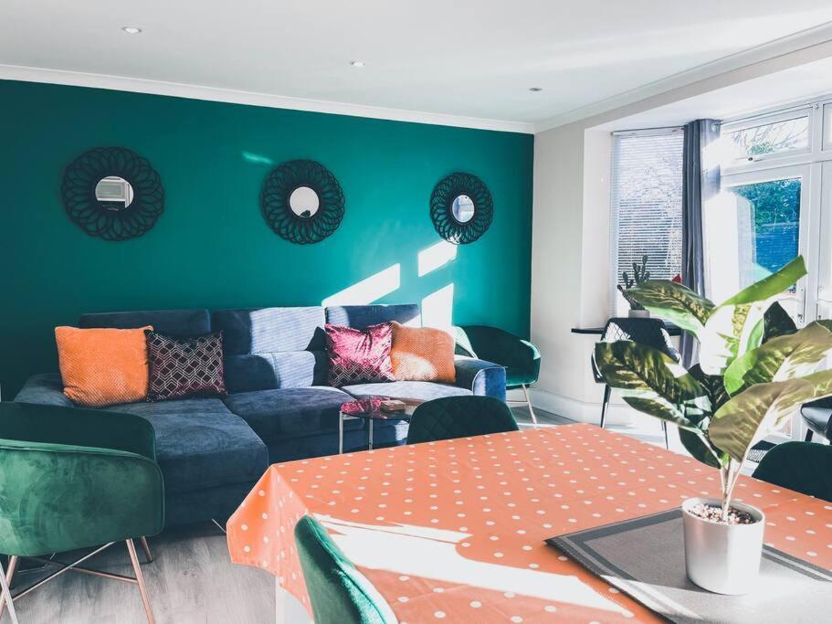 Modern 3 Ground Floor Parking And Garden Leilighet Bournemouth Eksteriør bilde